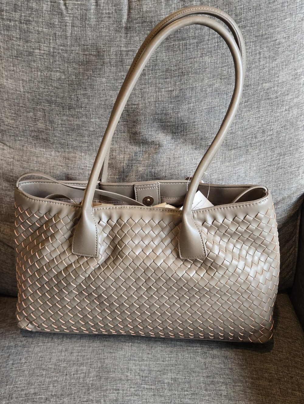 New Woven Tote Bag in Taupe With Keychain Charms Botega Inspired - Picture 7 of 9